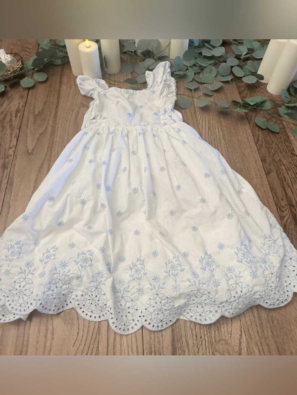Rachel Zoe White Girls Summer Dress Light Blue Floral Embroidery Sz 8 EUC CCC